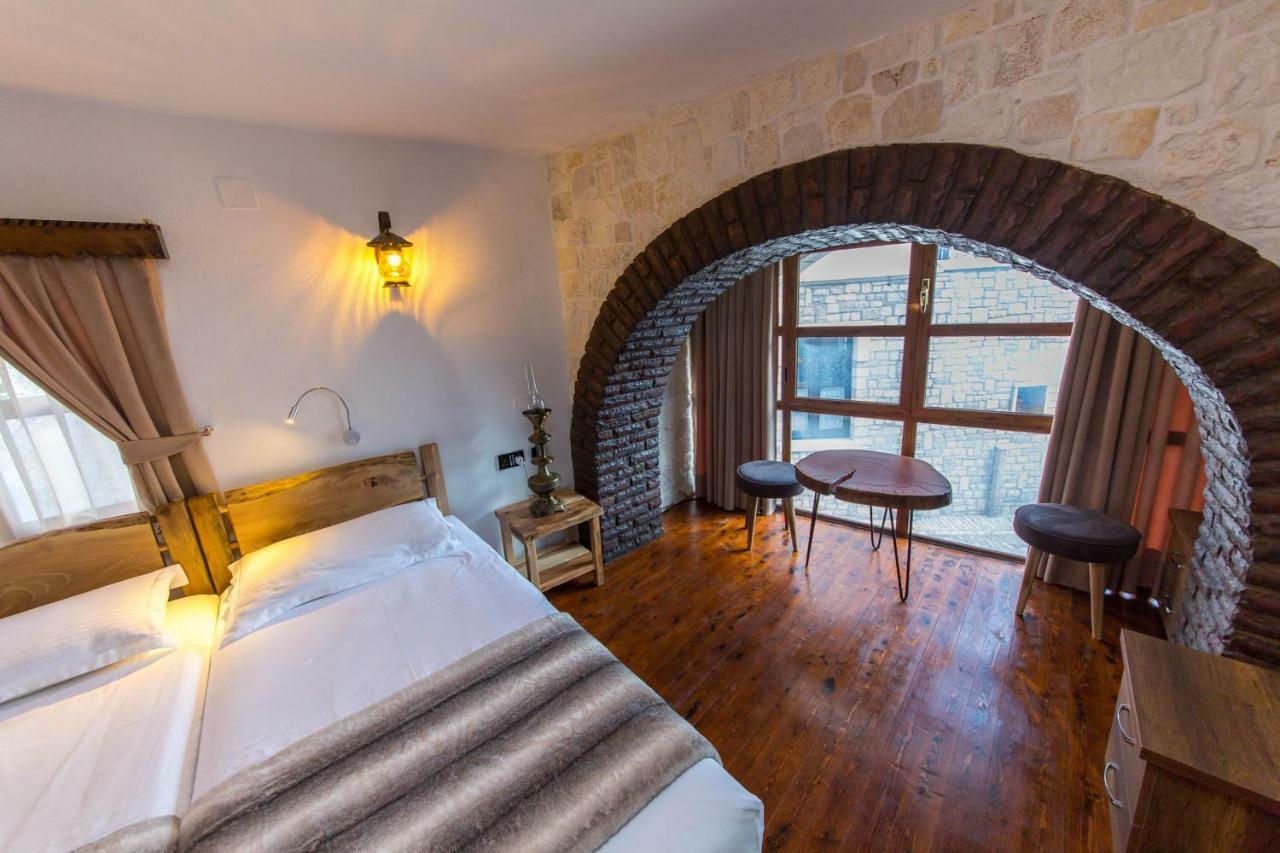 Heraklis Hotel Берат Экстерьер фото