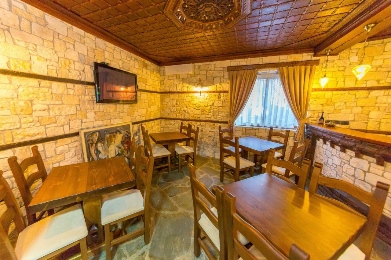 Heraklis Hotel Берат Экстерьер фото