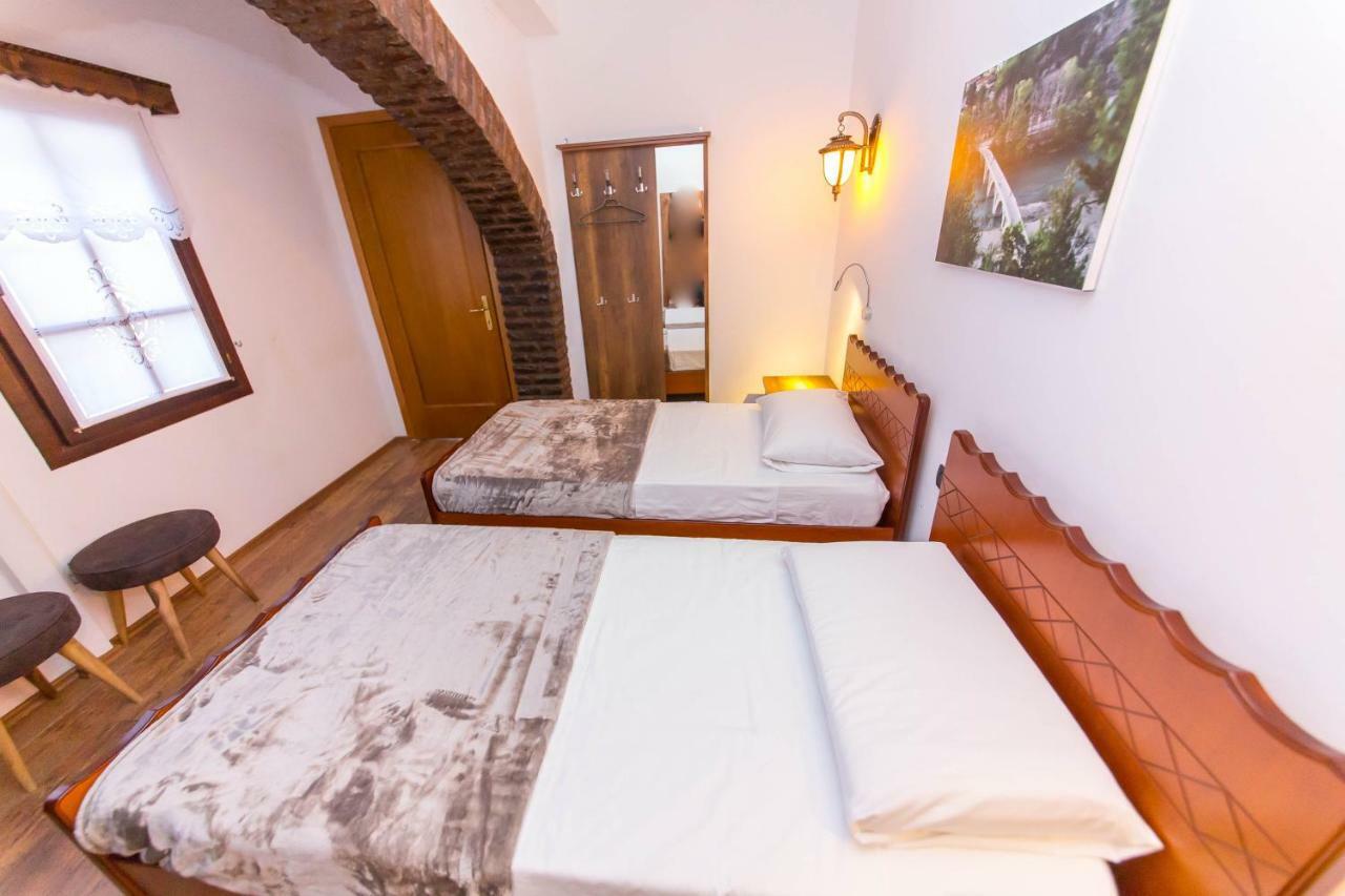 Heraklis Hotel Берат Экстерьер фото