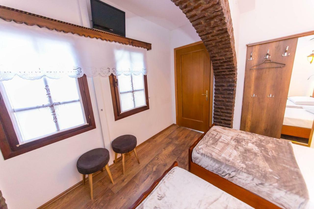 Heraklis Hotel Берат Экстерьер фото