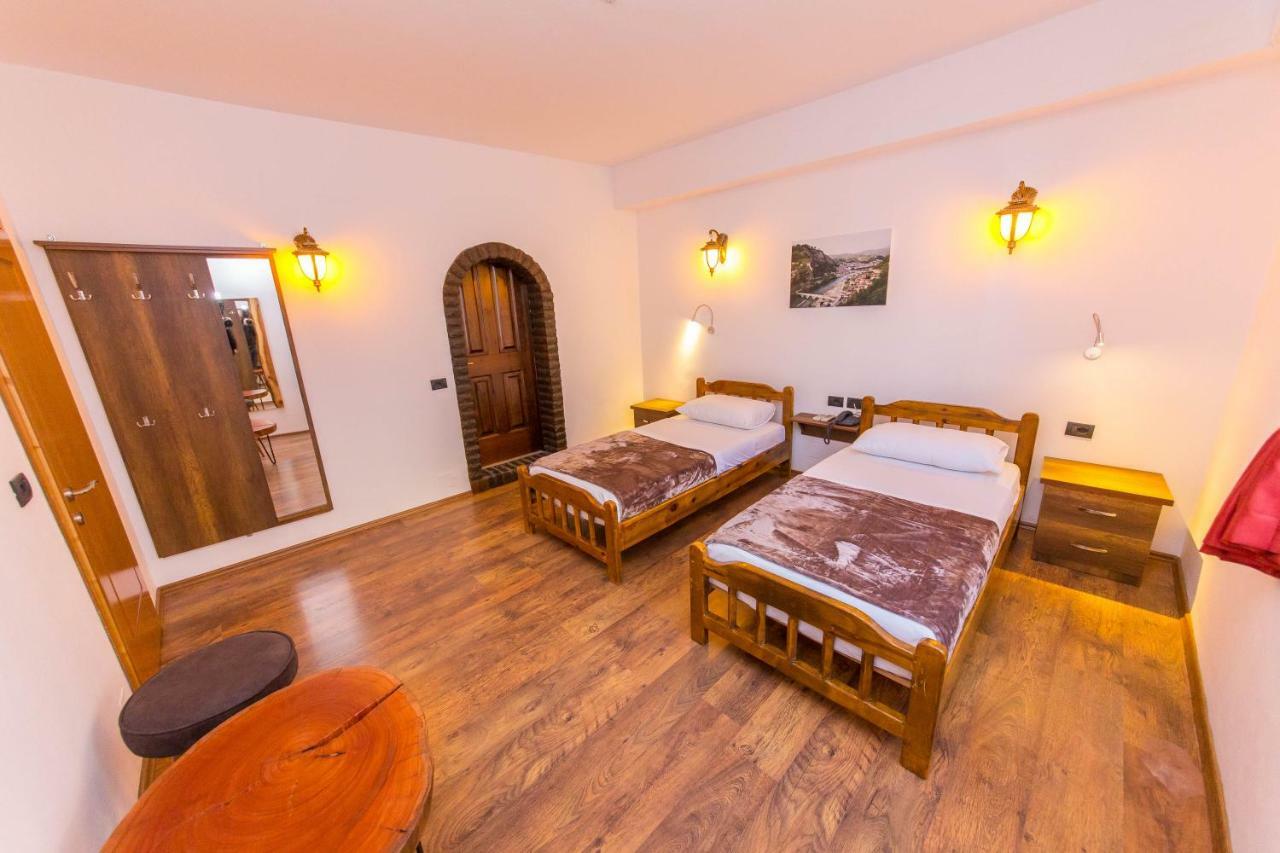 Heraklis Hotel Берат Экстерьер фото