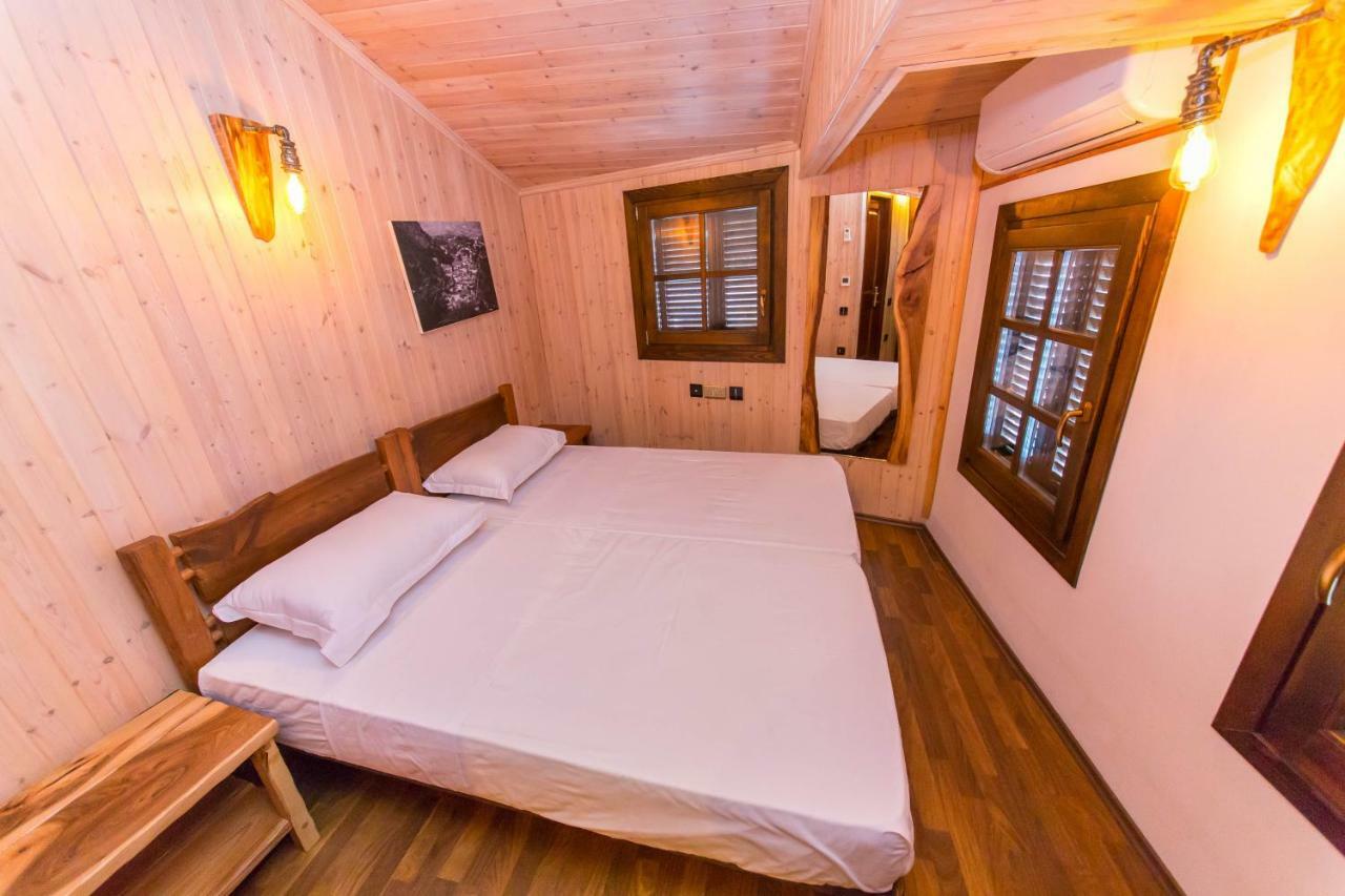 Heraklis Hotel Берат Экстерьер фото